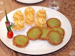 榴莲酥和绿茶饼-沙田轩(古北店)