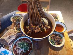 -拈签一笑黄牛肉辣卤串串