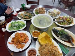 -岛中岛·海鲜大排档·万宁老字号(东澳店)
