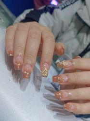 -艾珂·美甲美睫