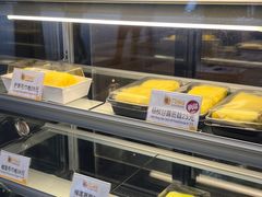 面包甜点陈列柜-糖糖屋•糖水•雪花冰店(时尚天河店)