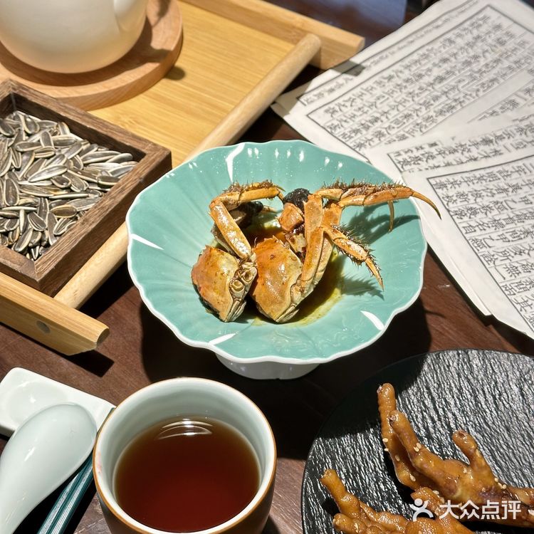 北方人总要吃一次蟹黄面吧🦀真是香迷糊了!