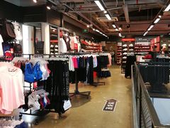 -NIKE上海青浦优选体验店