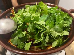 鸡煲-胡须佬鸡煲四季火锅(龙珠大道店)