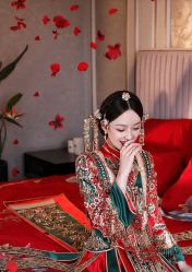 -莫小姐婚纱