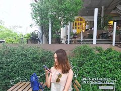 -ROAST coffee & eatery