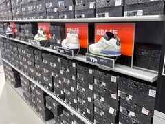 -NIKE上海青浦优选体验店