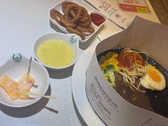 -汤姆家的牛排意面披萨(融创茂店)