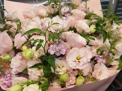 -天津波士信达奔驰4S店(卫津南路店)