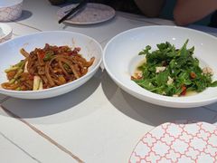 -阿瓦山寨·湘菜现炒·剁椒鱼头王(咸阳总店)