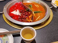 -沸炉重庆老火锅(军事博物馆店)