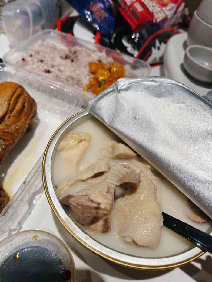 捞仔粤港猪肚鸡汤饭·煲汤(日月光店)-"订了四次外卖 估计走之前还要