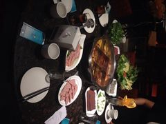 -小天鹅火锅·一线江景洪鼎旗舰店(洪崖洞店)
