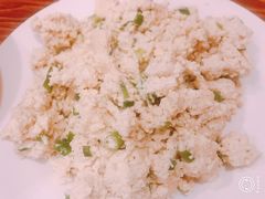 小葱拌豆腐-清真吴记门钉肉饼·喜多利