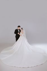 点击看大图 -挪娅婚纱摄影皇家会所