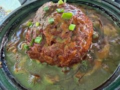 比拳头大的咸蛋黄狮子头-聚友斋(陶瓷琉璃馆水晶街店)
