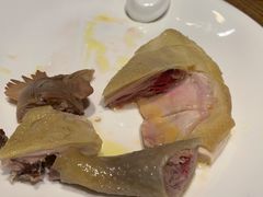 白切鸡半只-彩蝶谷美食廊·粤式经典南番顺·铁板烧烤泰风味(广州长隆酒店)