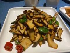 山野炒鲜菌-清真·卡德尔大叔新疆主题餐厅(龙汇路店)