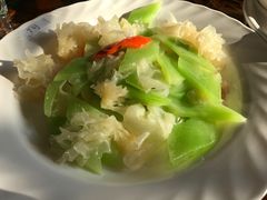 西芹百合-民族饭荘(新华大街店)