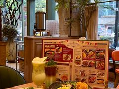 -玛格萝妮比萨屋(四平店)