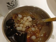 喜翻翻砂红糖冰粉-太二酸菜鱼(广州IFC国金天地店)