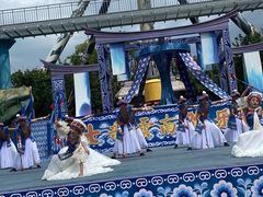 -七彩云南欢乐世界