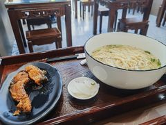 -百年老字号·观振兴蟹黄面·三虾面·苏式面(观前街富仁坊巷店)