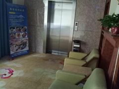 -郑州星座精品酒店(国贸360店)