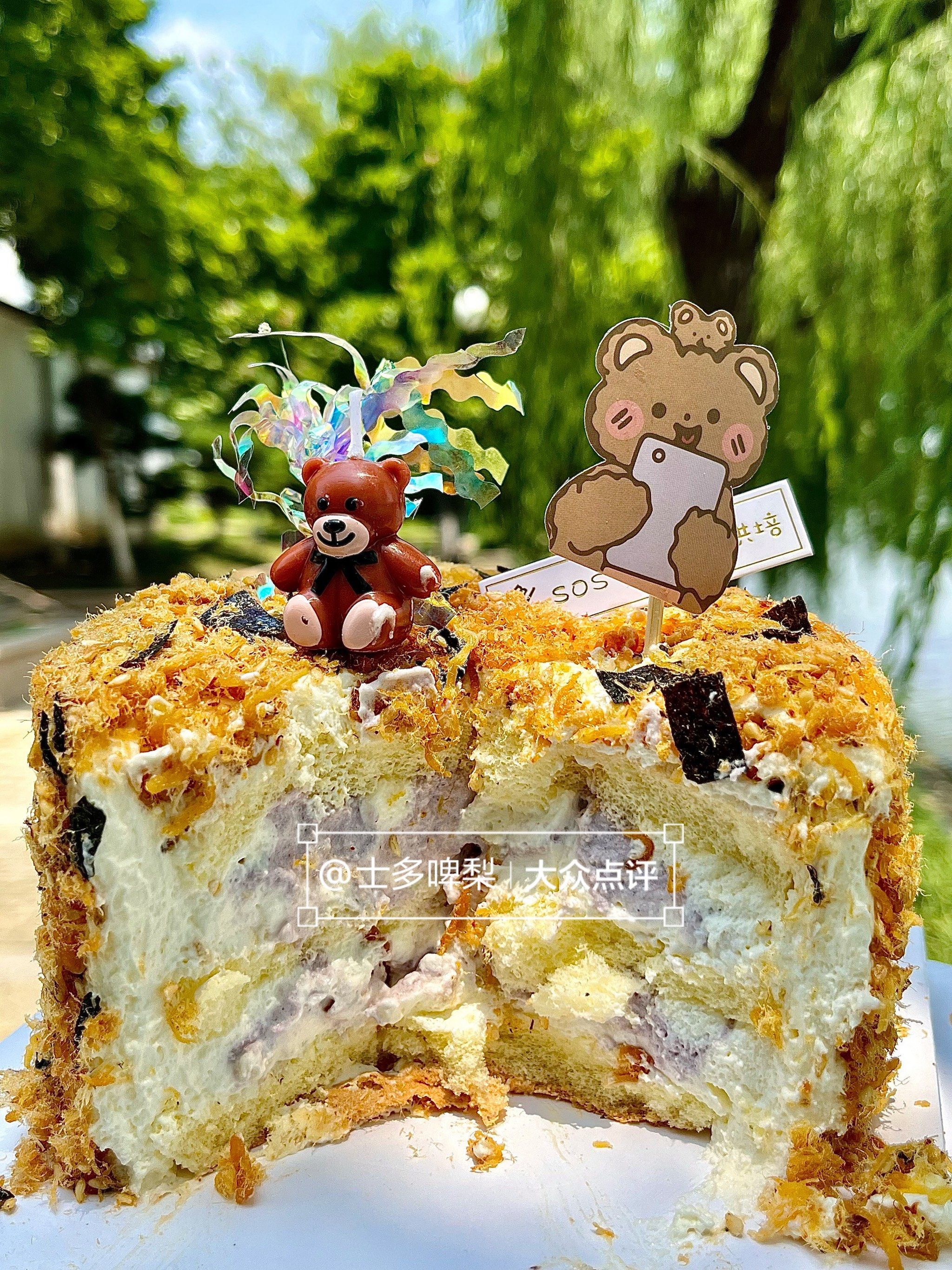 芋泥松松蛋糕!还有小熊蜡烛太可爱了吧🧸