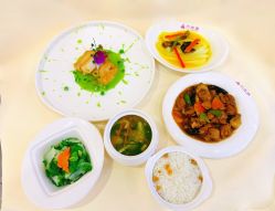 -月满阁月子中心(莲湖区店)