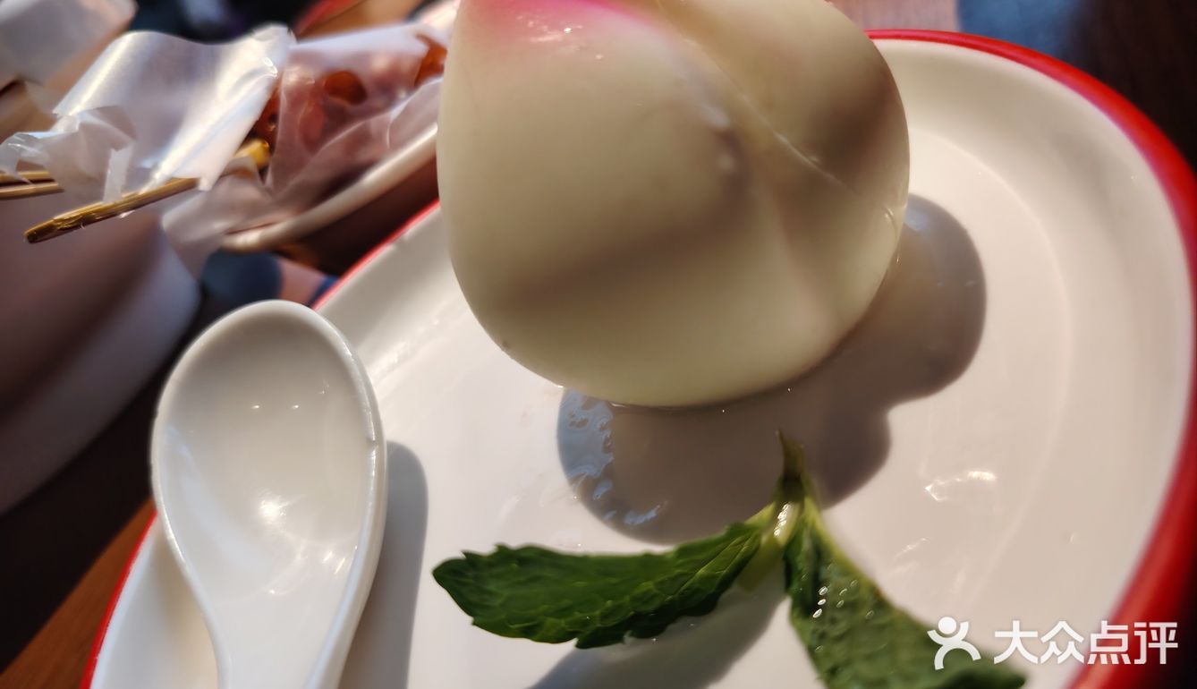 冷天里的暖心炸酱面馆
