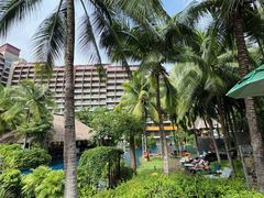 -三亚湾海居铂尔曼度假酒店