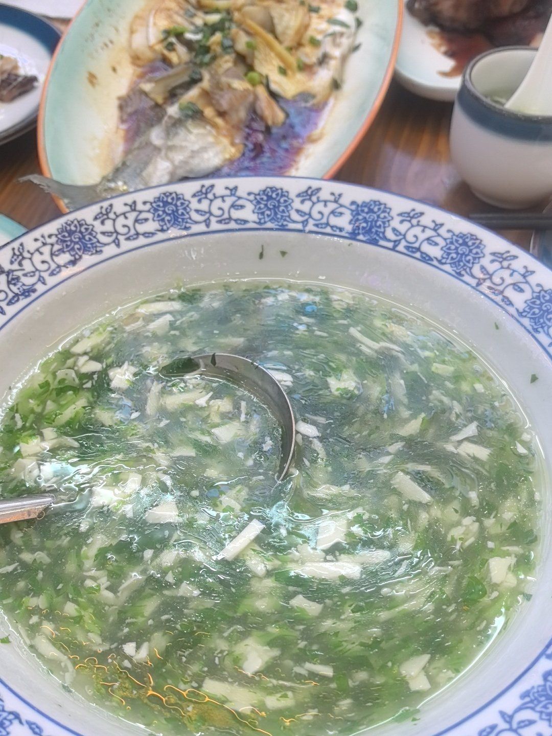 野菜豆腐羹分量充足.菊花茶清香甘甜.食材