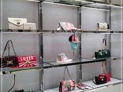 -Gucci(首创奥特莱斯店)
