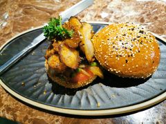 -Let'sBURGERplus·非常创意汉堡(三里屯店)