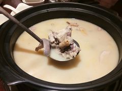 肚子鸡-捞神煲汤火锅(湖滨商业街店)