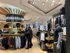 -lululemon(上海浦东IFC店)