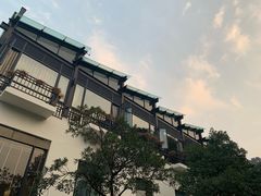 -杭州海华满陇度假酒店