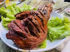 烤羊腿-马克力木手抓炕锅烤羊肉(盐湖一小区店)