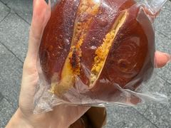 -天井·丑面包搭咖啡