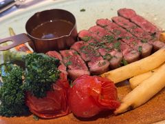 -斯普汇生蚝牛排馆(中骏世界城店)