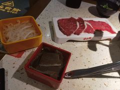 谷饲雪花牛肉-沪小胖·小龙虾·蓝龙王(八佰伴店)