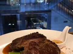 煎澳洲黑安格斯牛肉眼配烧汁-La-Serene Café