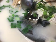 -姜君·千岛湖鱼头馆(浦东大道店)