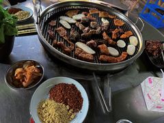 -小辣椒汤锅烧烤(温泉南街店)