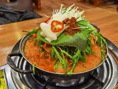 土豆排骨火锅-喇喇排骨火锅·传统韩式脊骨汤(望京西园总店)