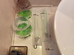 -卡罗酒店(东门晒布地铁站店)