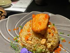 鲑鱼炒饭-花潮料理艺食馆(成都万象城店)