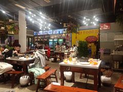 大堂-钢管厂五区小郡肝串串香(蜀都万达店)