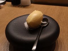 -丽思卡尔顿·炙焰·铁板烧餐厅